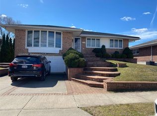 740 Allwyn St, Baldwin, NY 11510