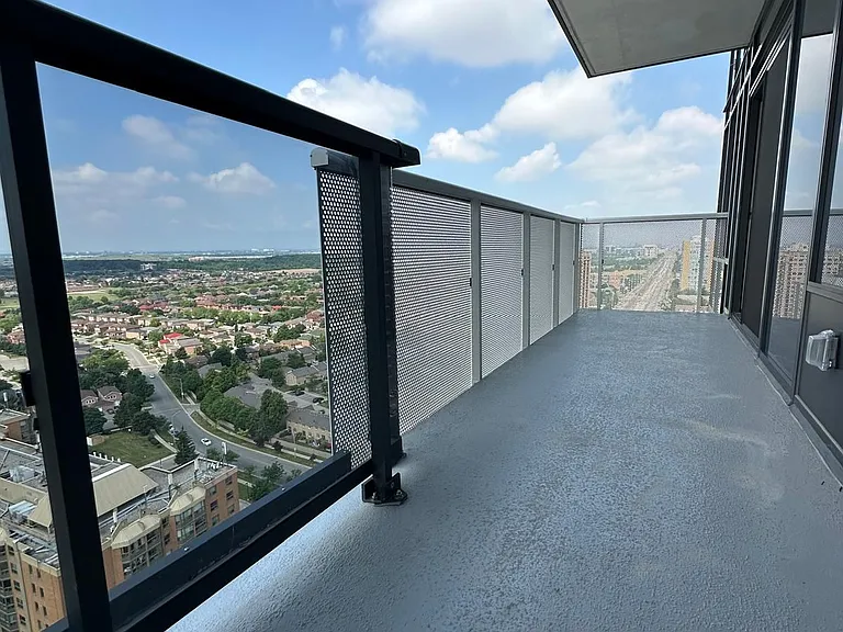 5105 Hurontario St #2208 — Photo 20