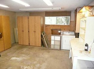 576 Highway 138, Crestline, CA 92325