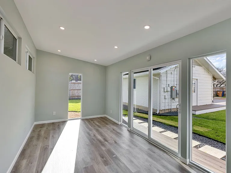 7709 Shoal Creek Blvd — Photo 26