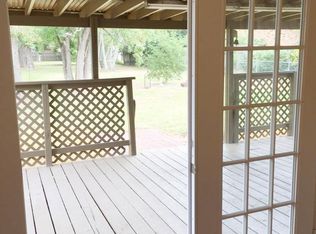 1308 N 20th St, Nederland, TX 77627