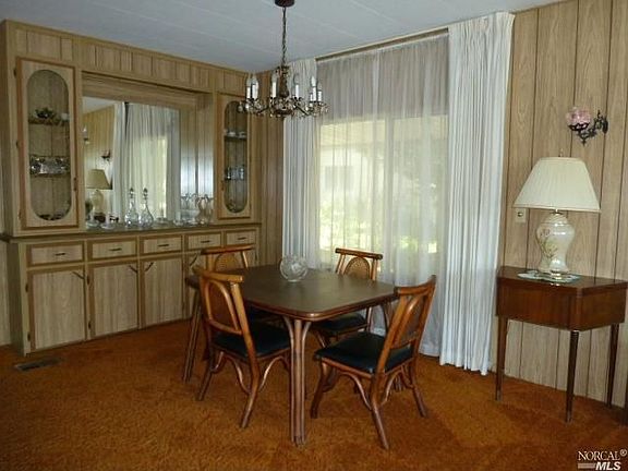 3rd image of 50 Sherwood Cir