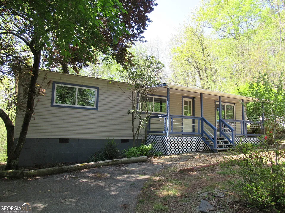 229 Fox Mountain Rd