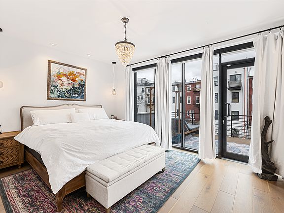 5th image of 276 Halsey St #2