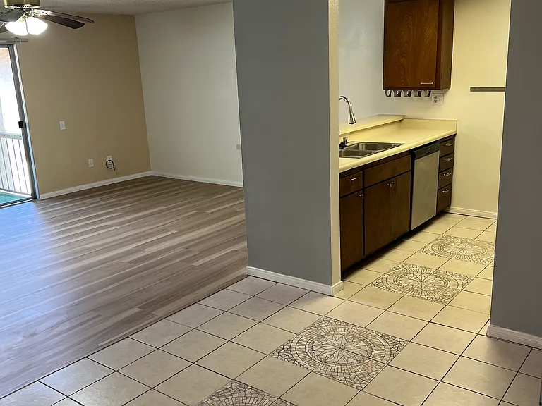 5989 Rancho Mission Rd #204 — Photo 4
