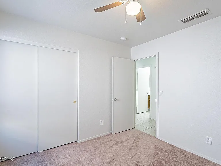 7035 W Phelps Rd — Photo 25