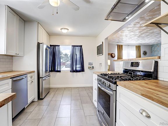 5th image of 1066 S Canosa Ct