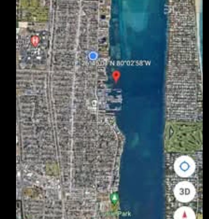 Exact location on water of liveaboard