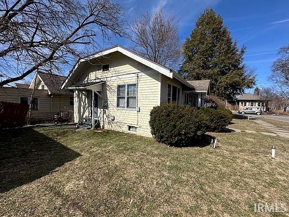 3rd image of 1148 E Dayton St