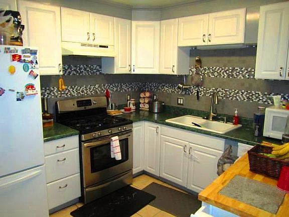 5th image of 2109 James Bell Dr
