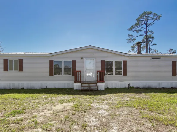 586 Hickory Bluff Dr, Southport, FL 32409
