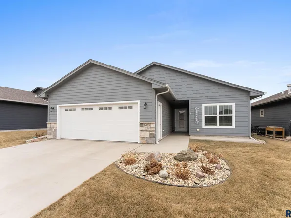 6305 S Buffalo Ridge Ave, Sioux Falls, SD 57108