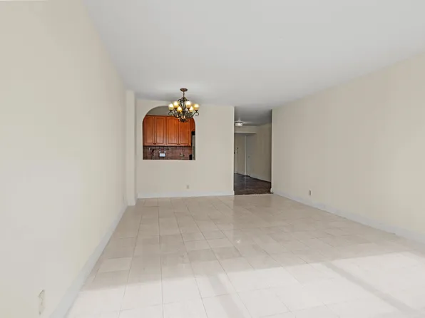 7004 Blvd East image 8 of 32