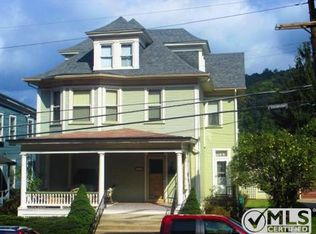 152 Edgington Ln, Wheeling, WV 26003