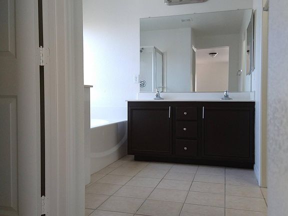 2nd image of 11609 Grotta Azzurra Ave