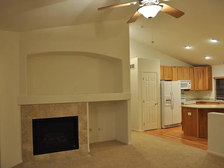 2227 Alpine Dr — Photo 4