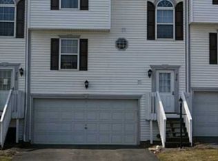 214 Scenic Hill Dr, Carnegie, PA 15106