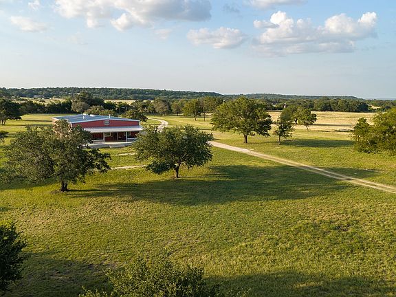 4th image of 1702 County Road 2800
