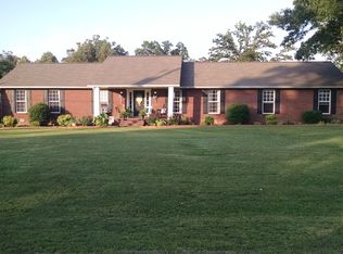 431 River Oaks Dr, New Johnsonville, TN 37134