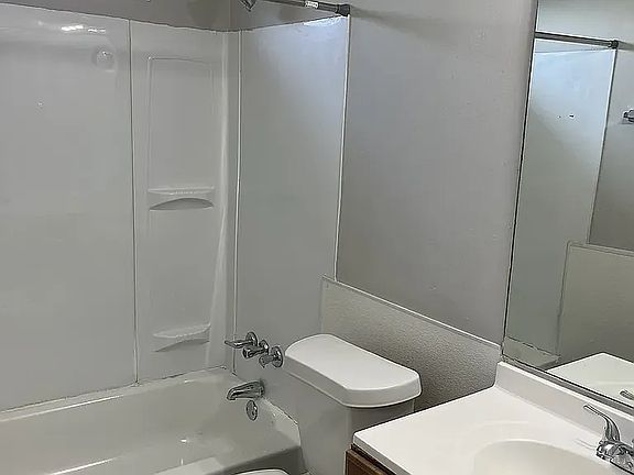 2nd image of 1200 W H Davis Dr #352ce48d2