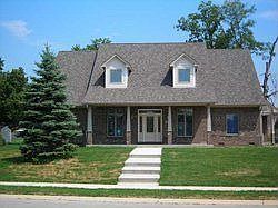 2nd image of 1095 Chapman Blvd