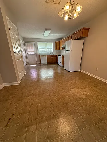 1543 Prospect Rd Photo 1
