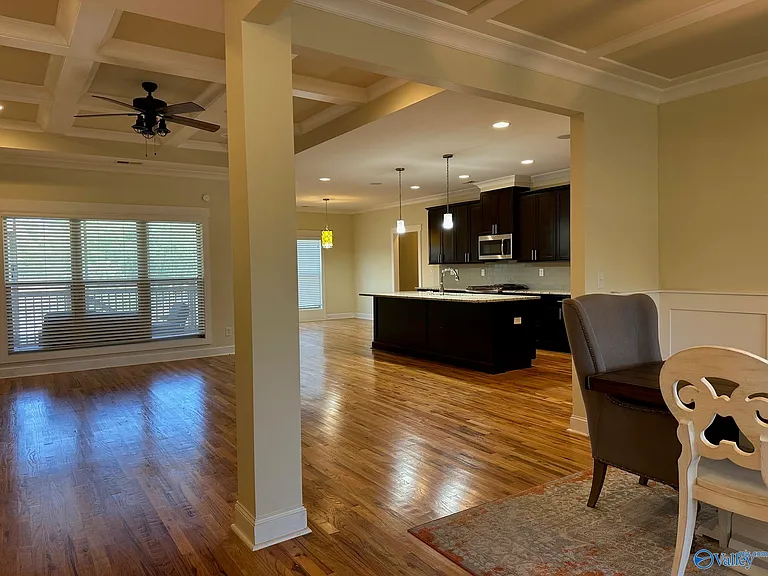 211 Blackoak Dr — Photo 6