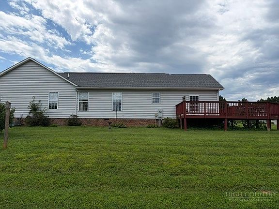 2nd image of 104 BLAIRFIELD Court