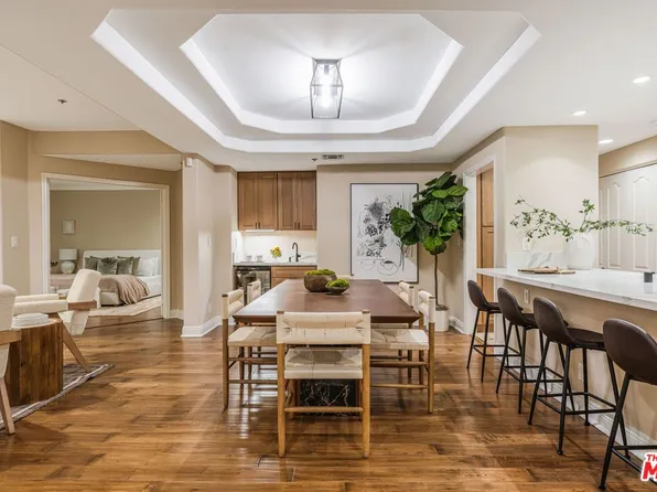 575 S Barrington Ave APT 107, Los Angeles, CA 90049