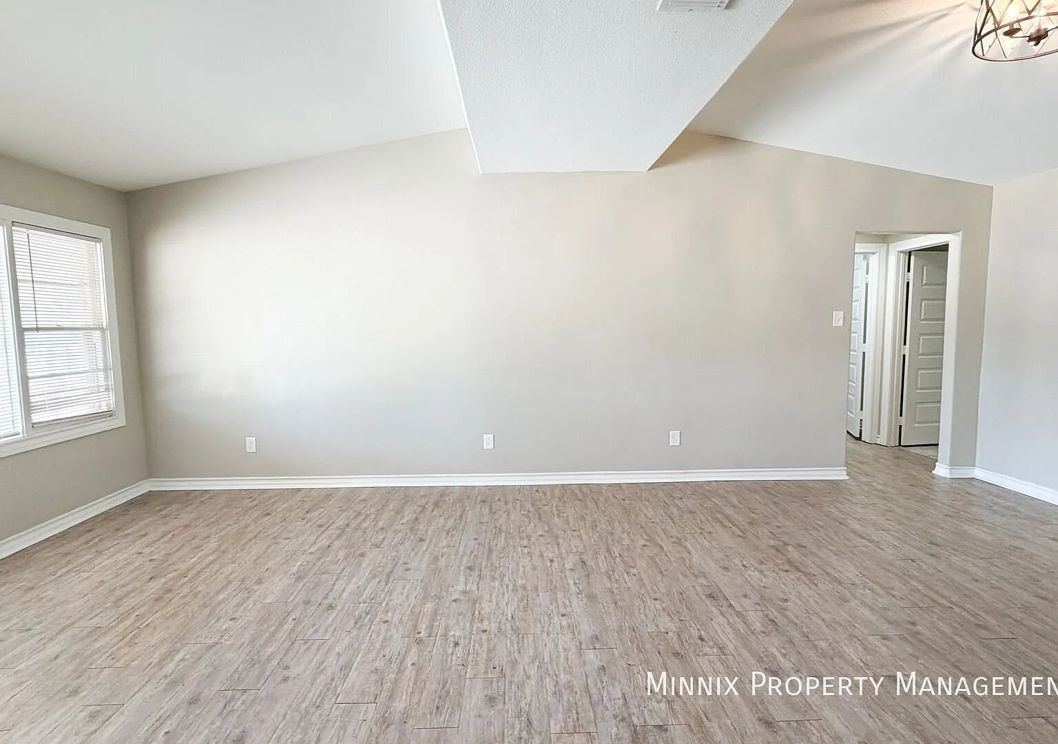 5 bedroom/ 5 bath - 4118 30th St. — Photo 2