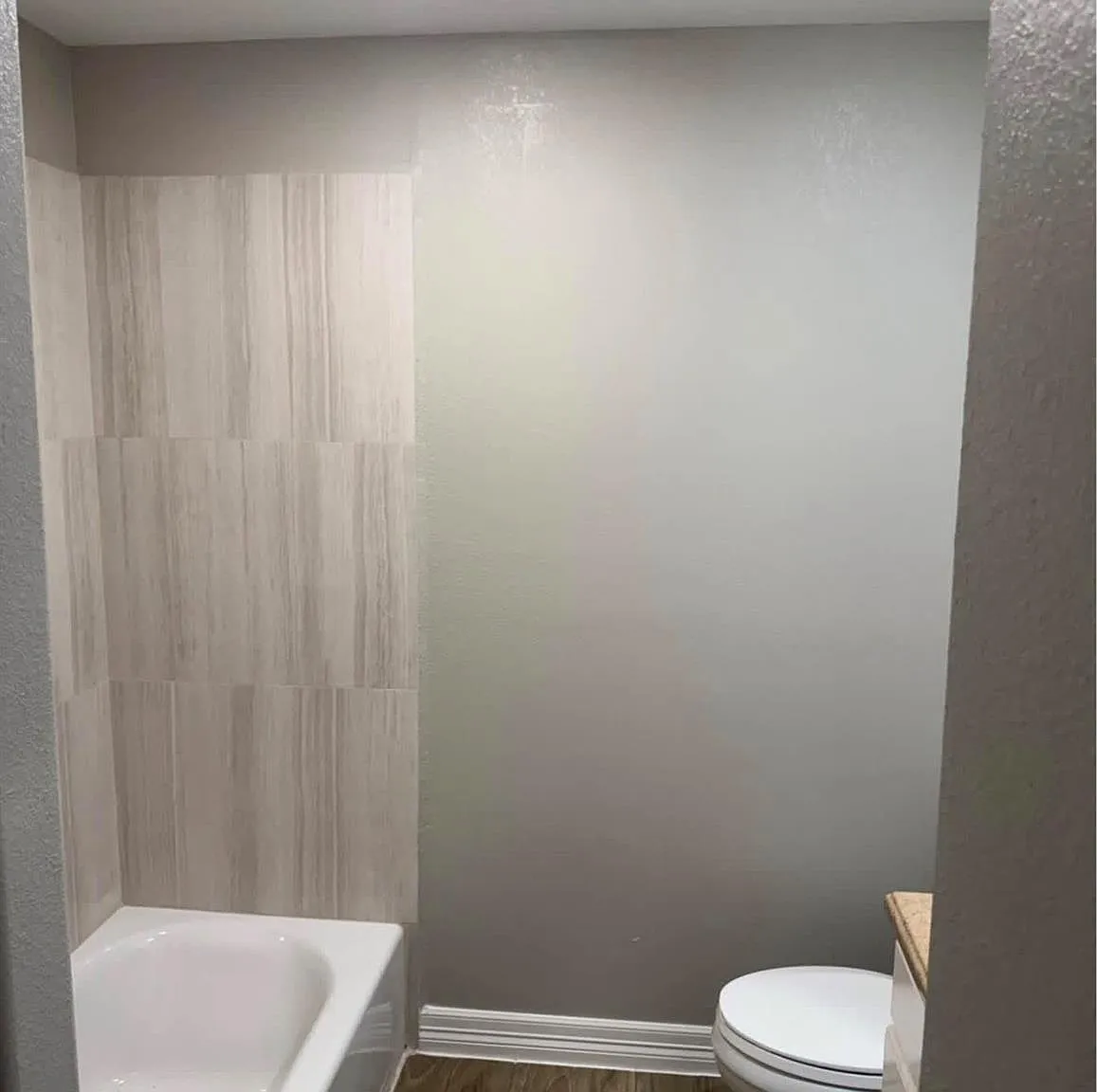 2 bed, 1.0 bath, 1470 sqft, $1,000 — Photo 4