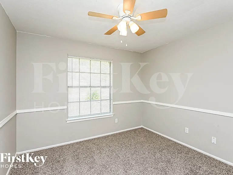 2908 Portales Dr — Photo 16