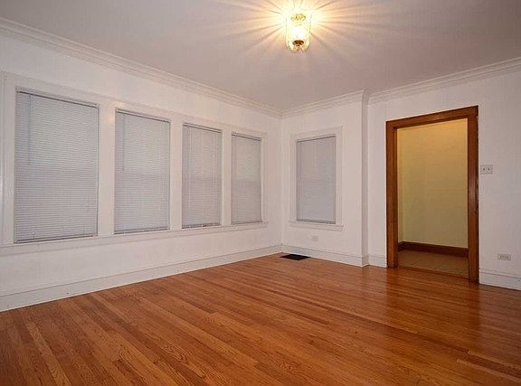 4th image of 2720 N Oak Park Ave