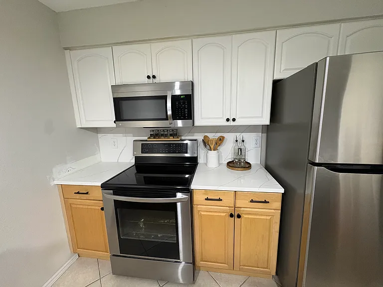600 Carriage House Ln #101 — Photo 14