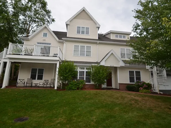 100 Kirkbride Dr Unit 122, Danvers, MA 01923