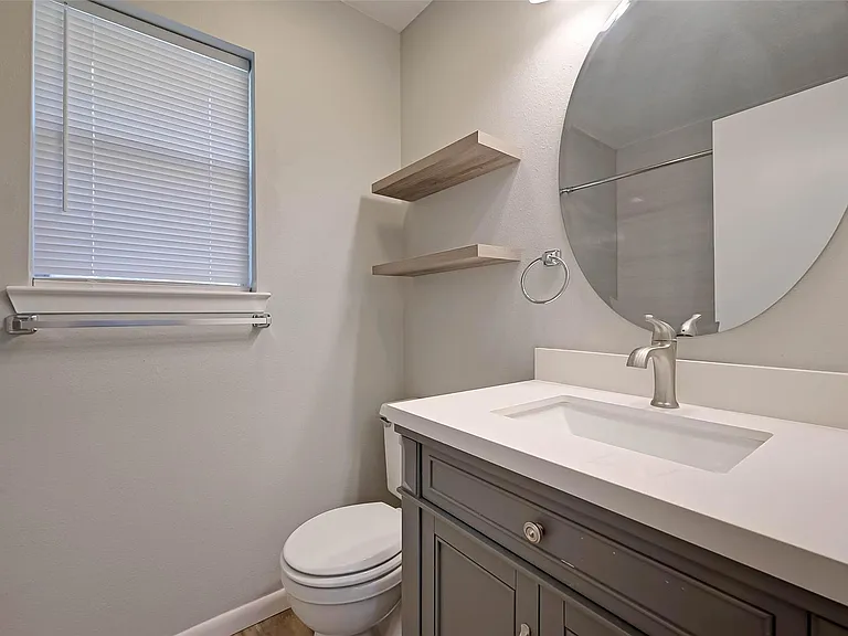 1003 Shadow Mountain Dr — Photo 24