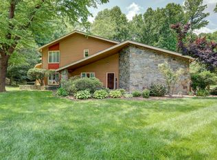26 N Foxxborough Ln, Johnson City, TN 37604