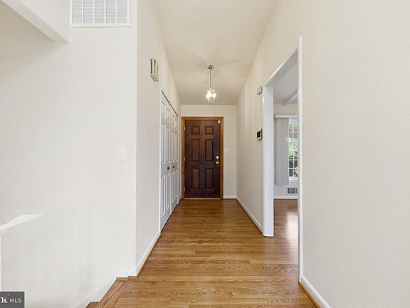 2nd image of 11601 Gowrie Ct