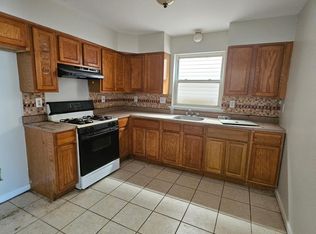 283 S 6th St #1, Newark, NJ 07103