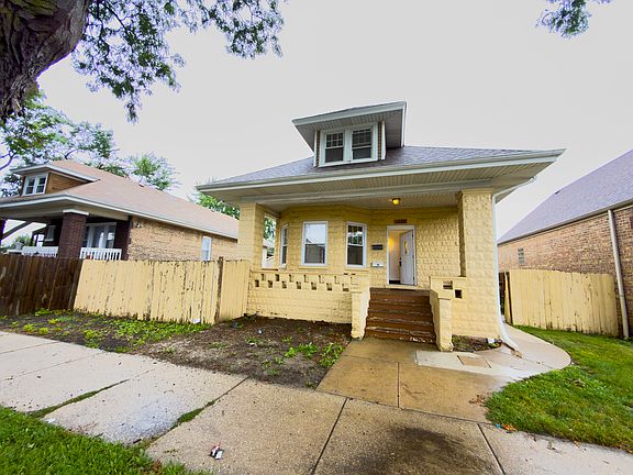 2nd image of 3229 W 62nd St