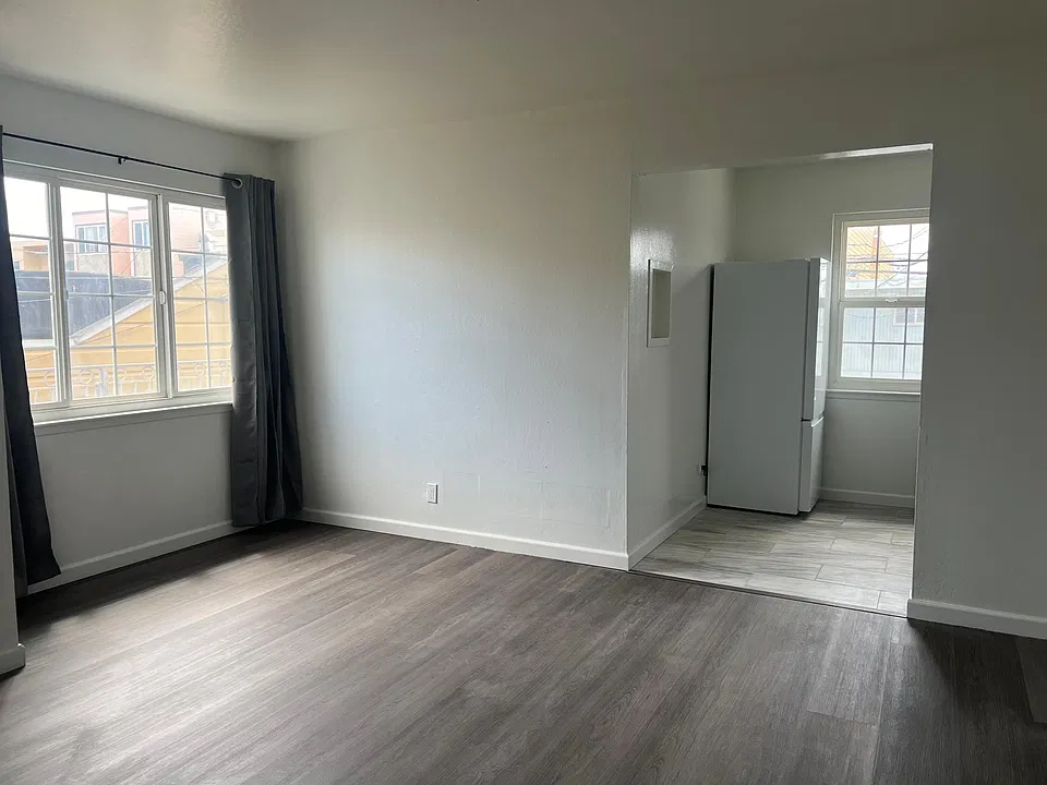 Livingroom facing kitchen
