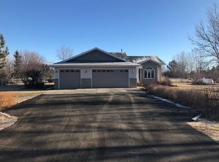 5445 Nordic Pl, Bismarck, ND 58503