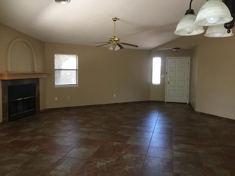 1st image of 444 Eagle Dr