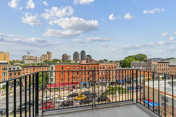 Rented by Vector New York, LLC | media 13