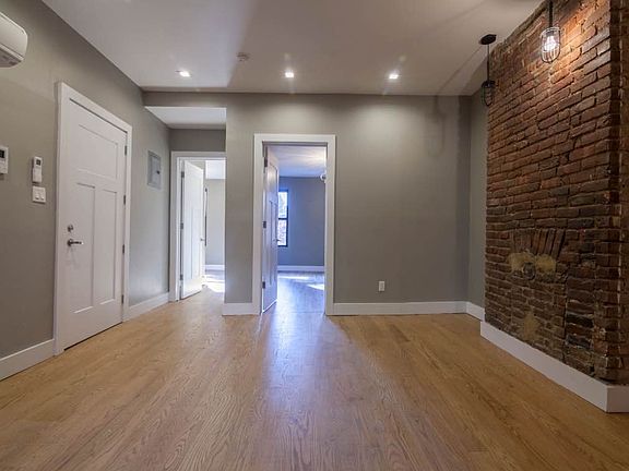 4th image of 161 Taaffe Pl APT 1A