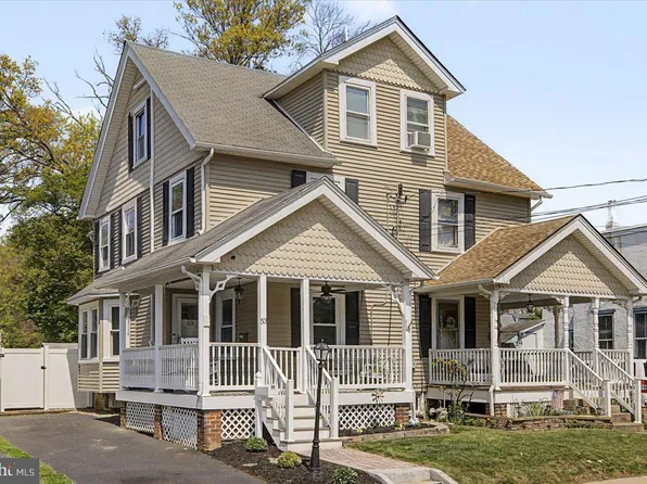 53 E Montgomery Ave, Hatboro, PA 19040