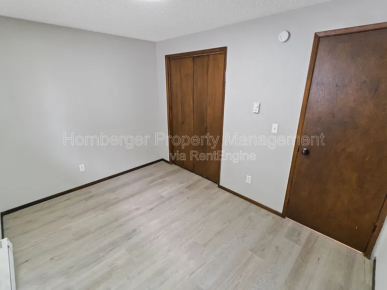 723 W York Ave #1 — Photo 10