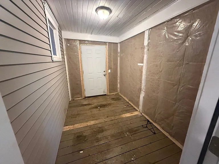 115 Franklin Street — Photo 8