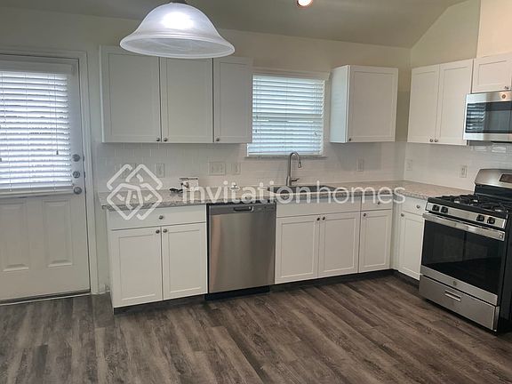 3rd image of 16439 Eton Brook Ln