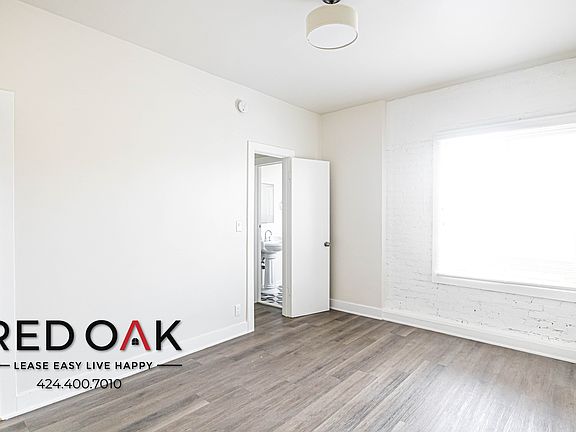 4th image of 254 S Mariposa Ave #301